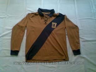Club Universidad Nacional Home football shirt 1961 - ?