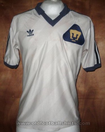 Club Universidad Nacional Home football shirt 1984