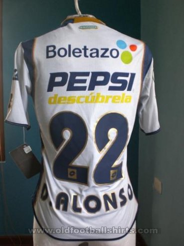 Club Universidad Nacional Home football shirt 2004