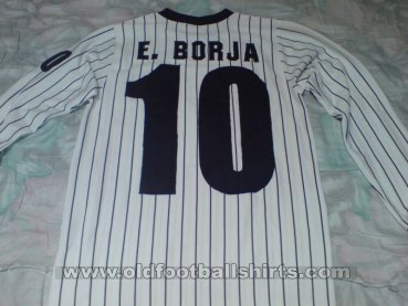 Club Universidad Nacional Away football shirt 1963