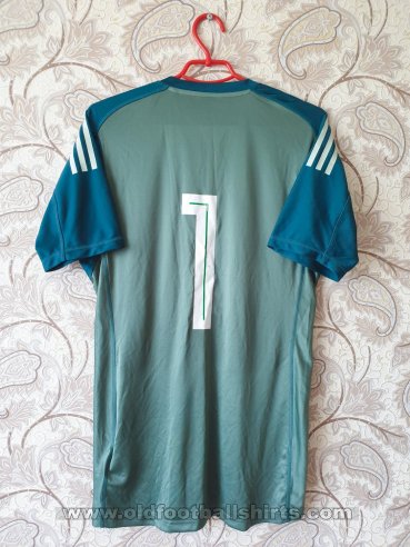 Russia Goalkeeper football shirt 2017 - 2019