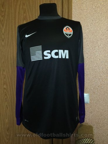Shakhtar Donetsk Goalkeeper football shirt 2013 - 2014