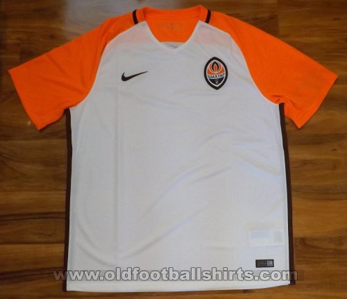 Shakhtar Donetsk Away football shirt 2016 - 2017