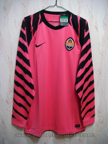 Shakhtar Donetsk Goalkeeper football shirt 2010 - 2011