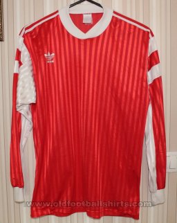 Dnipro Dnipropetrovsk Home football shirt 1991