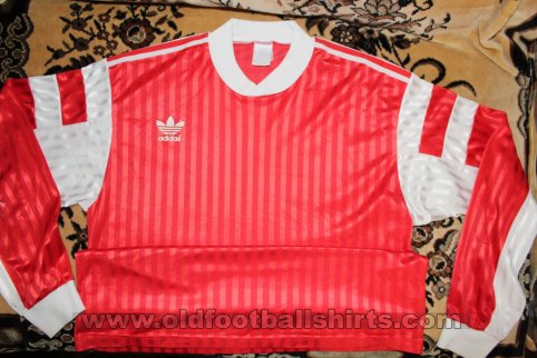Dnipro Dnipropetrovsk Home football shirt 1991