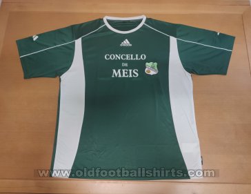 CD Mosteiro Home football shirt 2010 - 2011