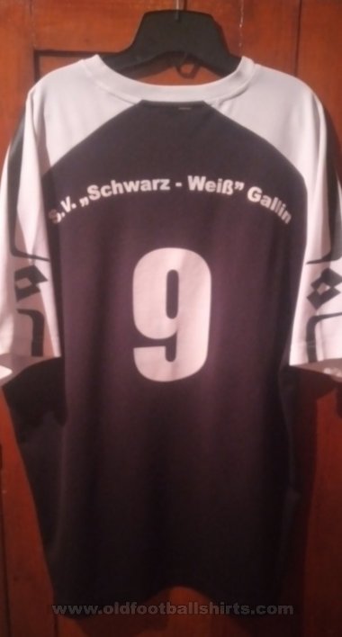 s.v. Schwarz-Weiß Gallin Home football shirt (unknown year)
