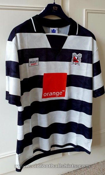 Darlington Home football shirt 1995 - 1996