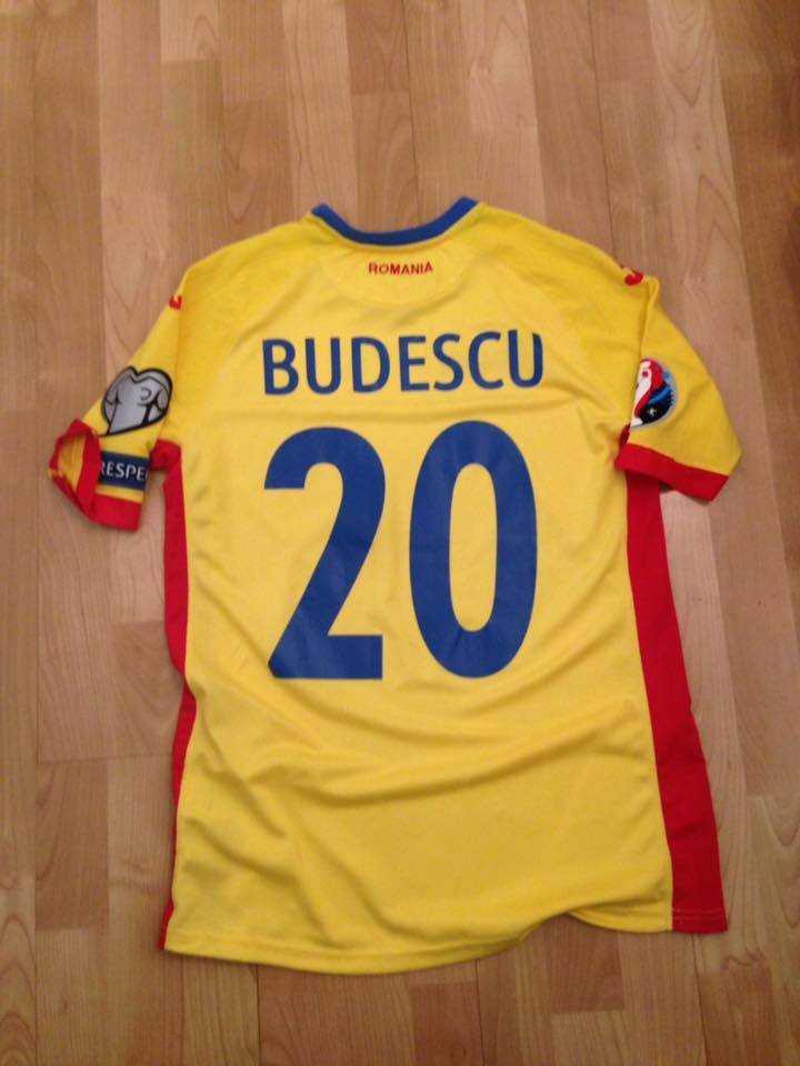 Romania Home football shirt 2016 - 2018.