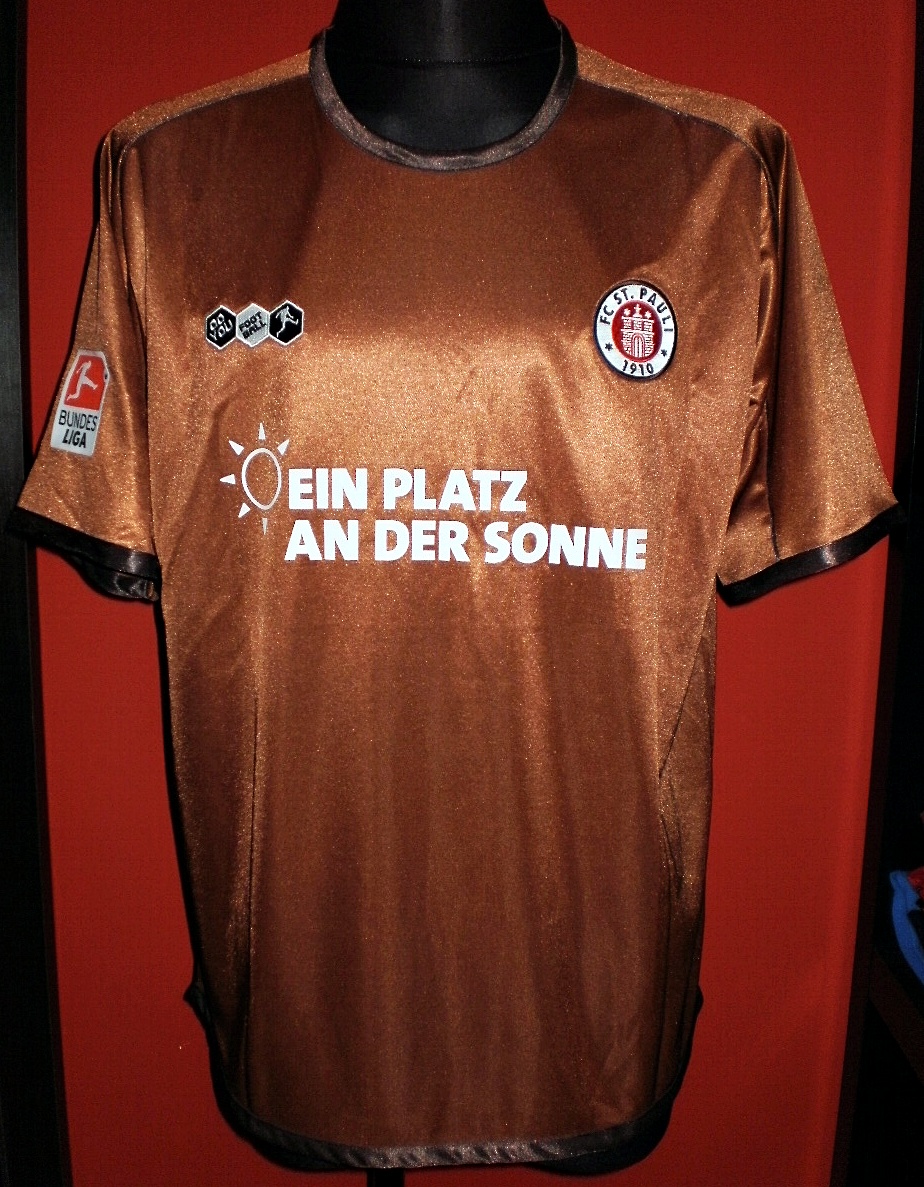 St Pauli Home football shirt 2010 - 2011.