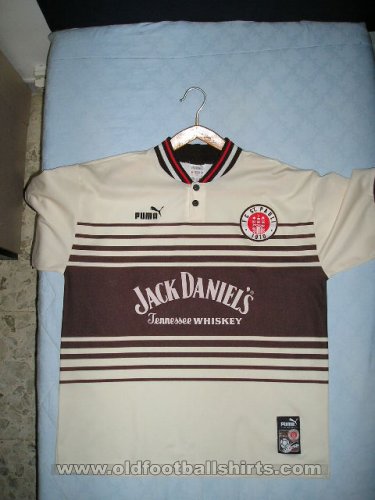St Pauli Home football shirt 2001