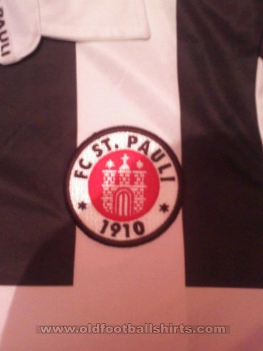 St Pauli Home football shirt 2011 - 2012