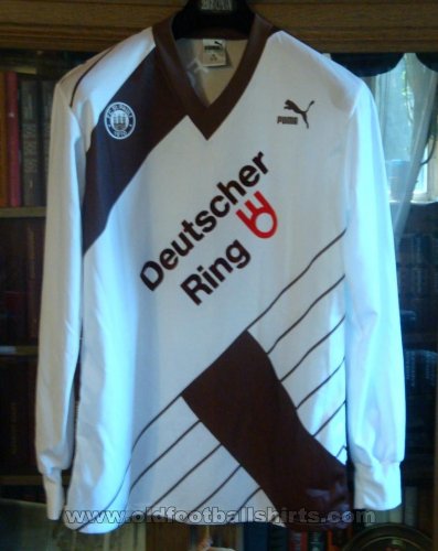 St Pauli Home Fußball-Trikots 1990 - 1991