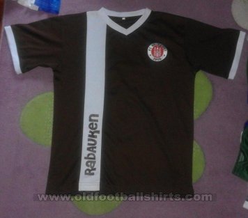 St Pauli Goalkeeper football shirt 2011 - 2012