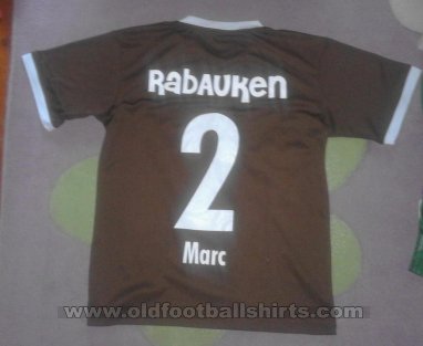 St Pauli Goalkeeper football shirt 2011 - 2012