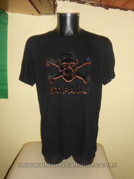 St Pauli Training/Leisure football shirt (unknown year)