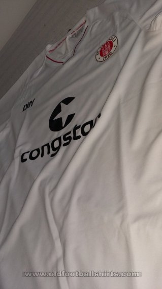 St Pauli Away football shirt 2021 - 2022