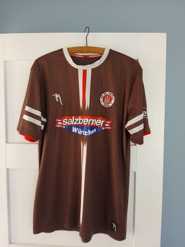 St Pauli Home football shirt (unknown year)
