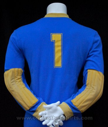 FC Dordrecht Goalkeeper football shirt 1983 - 1984