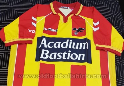 Go Ahead Eagles Home football shirt 2001 - 2002