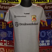 Third football shirt 2016 - 2017