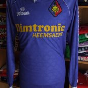 Home football shirt (unknown year)