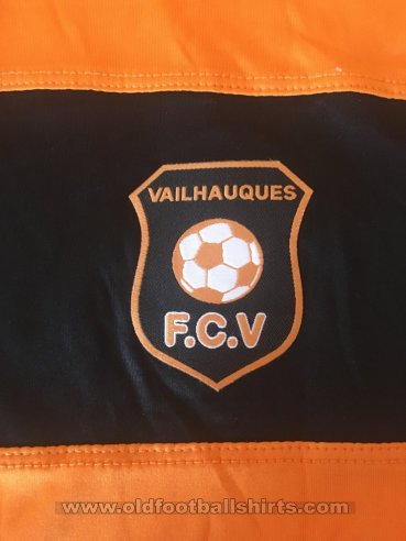FC Vailhauques Home football shirt 2017 - 2018