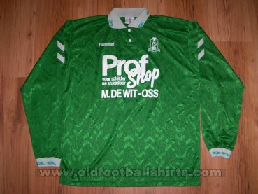 TOP Oss Unknown shirt type (unknown year)