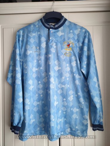 University of Wales Trinity St David Home Fußball-Trikots 1990 - 1992