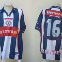 Talleres De Córdoba Home football shirt 2000 sponsored by Efectivo Si