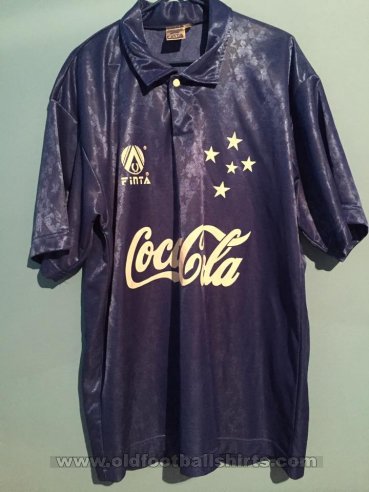 Cruzeiro Istimewa baju bolasepak 1993 - 1995
