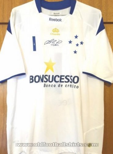 Cruzeiro Goalkeeper football shirt 2009
