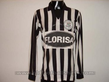Figueirense Home football shirt 1990