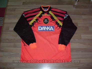 Everton Goalkeeper football shirt 1993 - 1995