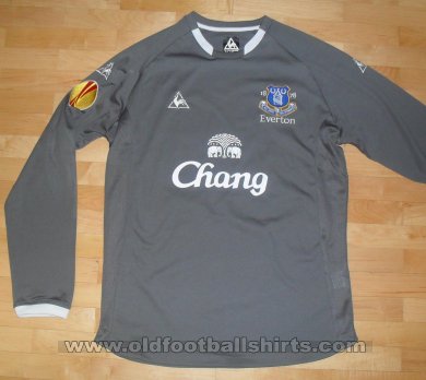 Everton Goalkeeper football shirt 2009 - 2010
