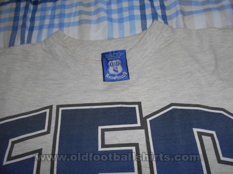 Everton Training/Leisure football shirt 1995