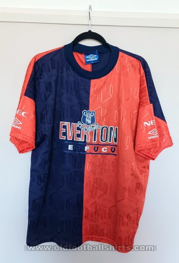 Everton Training/Leisure football shirt 1992 - 1994