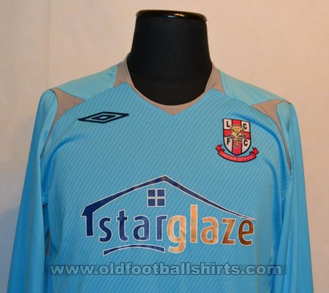 Lincoln City Goalkeeper football shirt 2008 - 2009
