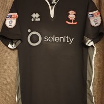 Lincoln City Выездная футболка 2017 - 2018 sponsored by Selenity
