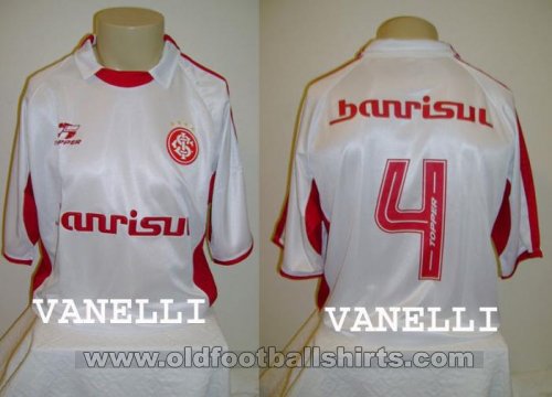 Internacional Away football shirt 2002