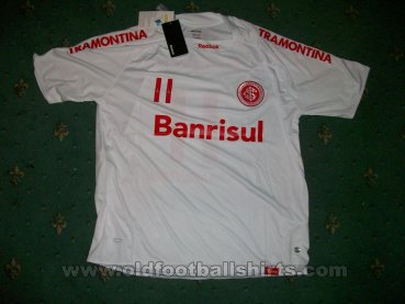 Internacional חוץ חולצת כדורגל 2010 - 2011