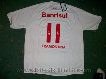 Internacional חוץ חולצת כדורגל 2010 - 2011
