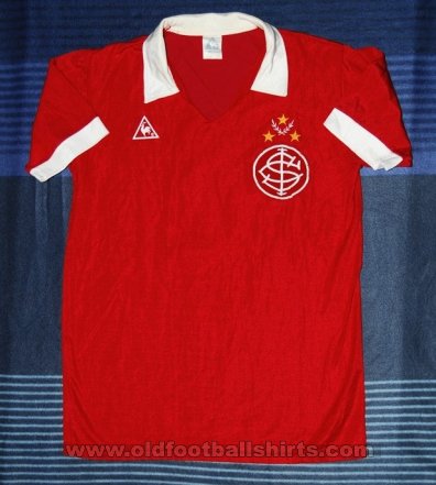 Internacional Home חולצת כדורגל 1982