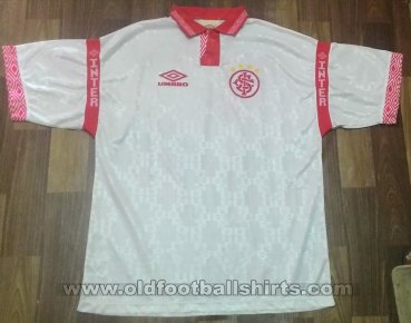 Internacional חוץ חולצת כדורגל 1994 - 1995