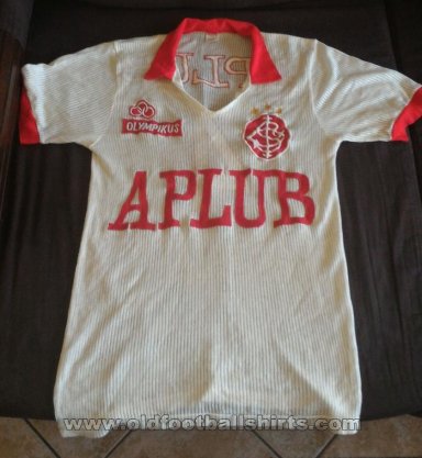 Internacional Away football shirt 1984 - 1985