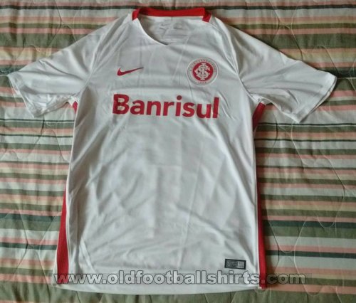 Internacional Away football shirt 2016 - 2017