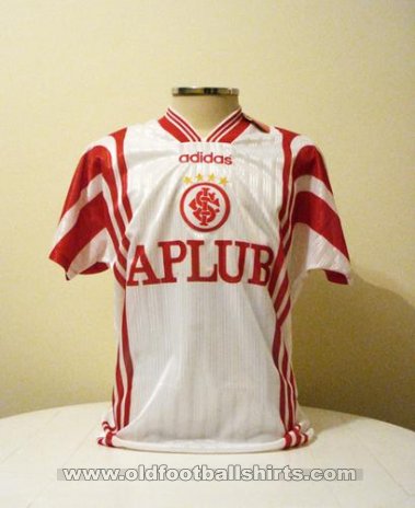 Internacional Away football shirt 1997