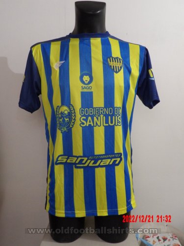 Juventud Unida Universitario Home football shirt 2021 - 2022