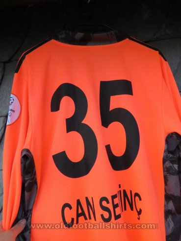 Turgutluspor Goalkeeper football shirt (unknown year)